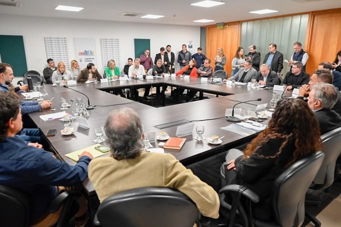 La Comisión de Agricultura y Ganadería aprobó una declaración de apoyo a la eliminación de las retenciones agropecuarias.