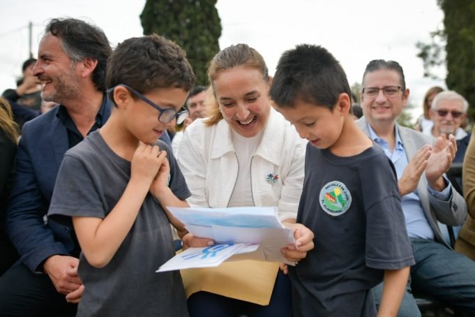 La vicegobernadora de Córdoba presidió la inauguración de mejoras en la Escuela El Algodonal de Agua de Oro.