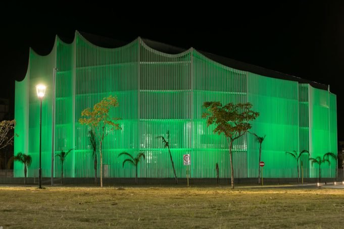 Para concientizar sobre la donación de órganos, la Legislatura se ilumina de verde.