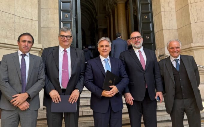 Córdoba alcanzó un acuerdo con Anses por la deuda de la Caja de Jubilaciones.