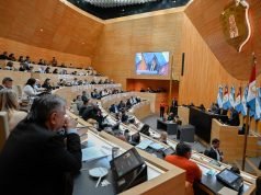 Histórica jornada legislativa con tres sesiones en un día.