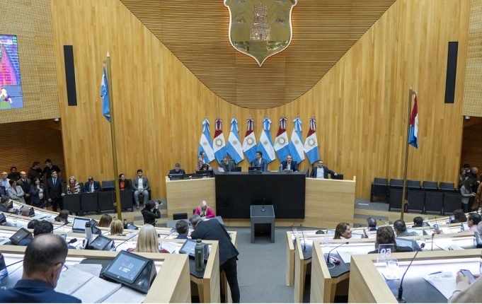 Legisladores cordobeses apoyan la eliminación total de las retenciones al campo.