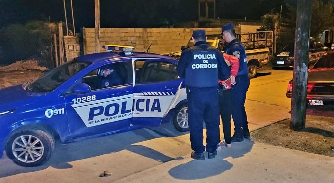 Aprehenden a tres menores por hurto y recuperan elementos sustraídos en Deán Funes.