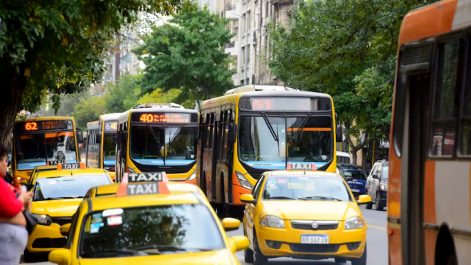 El paro de UTA no afecta a los interurbanos.
