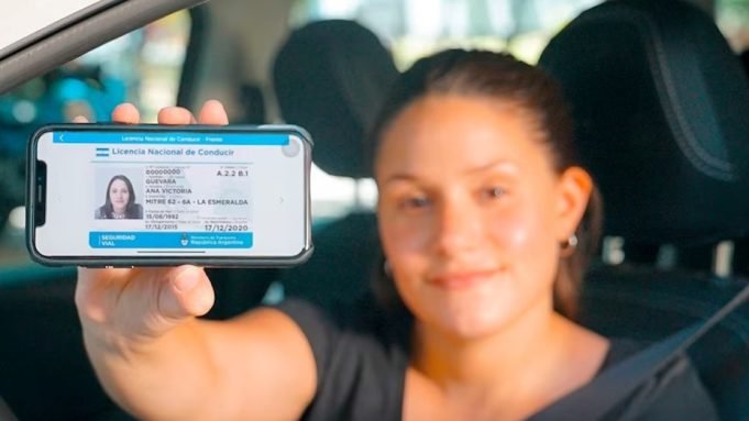 Córdoba adhiere al nuevo sistema nacional de licencias de conducir digitales.