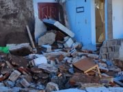 Una mujer de 78 años murió tras desplomarse el techo de su casa.