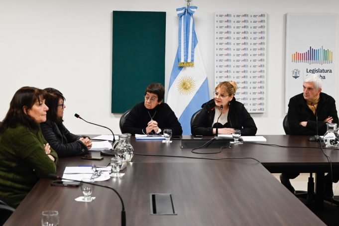 Legisladores proponen implementar el símbolo internacional de accesibilidad en espacios públicos y privados.