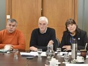 Legisladores debaten sobre la incorporación de cabinas sensoriales en espectáculos públicos.