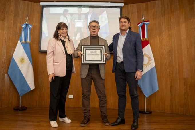 La Legislatura nombró “personalidad destacada” a Rubén Magnano.