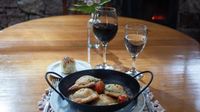 Agua de Oro a la Carta: una experiencia gastronómica en el corazón de las Sierras Chicas.