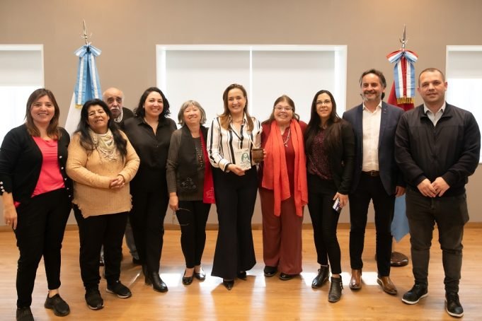 Prunotto recibió a miembros del Consejo de Comunidades Indígenas de Córdoba.