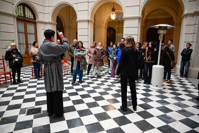 Por primera vez, la Legislatura Histórica vivió “Córdoba de los Patios”.