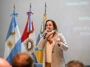 Las Varillas: Prunotto participó en un conversatorio sobre el rol de las mujeres en la política.