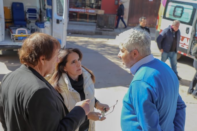 La intendenta Mabel Godoy estuvo presente en la entrega de ambulancias al Hospital Romagosa.