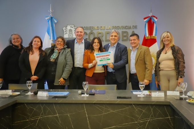 Quilino y Villa Quilino fueron reconocidos en el Encuentro “Ciudades de la Educación 2024”.