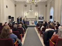 La Legislatura Histórica se llenó de libros, poesía y música.