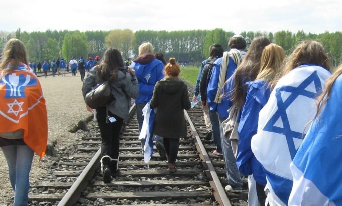 Marcha de la Vida en Deán Funes: “¡No nos callamos!”