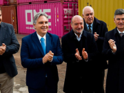 Llaryora anunció la rebaja a cero de ingresos brutos para empresas logísticas que den a Córdoba beneficios al transporte aéreo o marítimo.