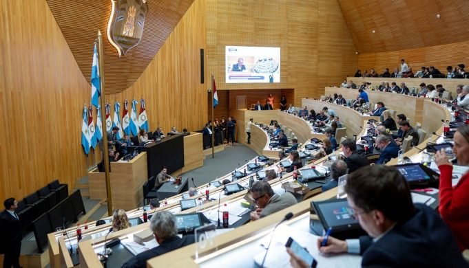 Legisladores repudiaron expresiones de la senadora Carmen Álvarez Rivero.