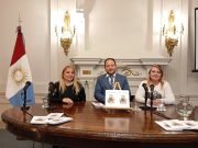 Presentaron el libro “Ángeles de piedra” en la Legislatura Histórica.