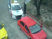 Cordobeses en Alerta: Detienen a dos hombres por robar un auto.