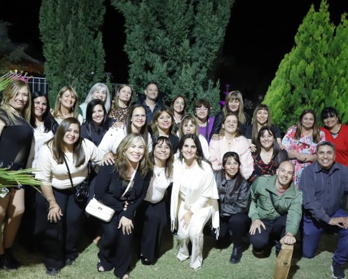 Quilino celebró la Fiesta del Día del Maestro con docentes y personal auxiliar escolar.