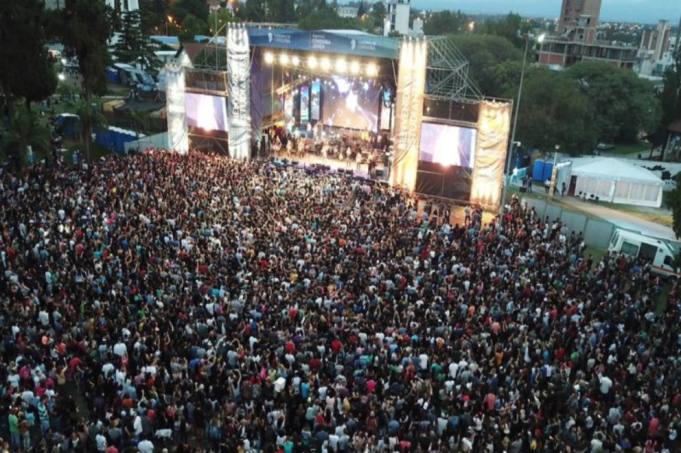 La primavera cerca tuyo en el Parque de Las Tejas, con grandes artistas en escena y Q’Lokura en vivo.
