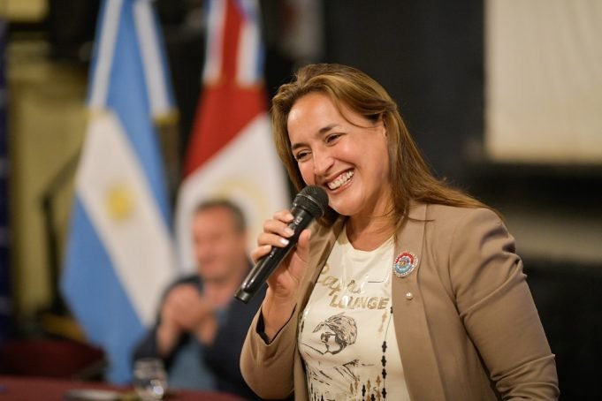 Myrian Prunotto: “Vamos a seguir defendiendo la educación libre, pública y gratuita”.