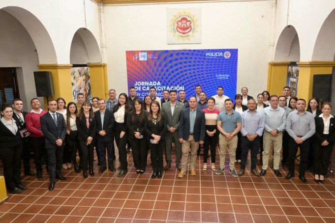 Deán Funes fue sede de la Capacitación en Comunicación Institucional para personal Policial.