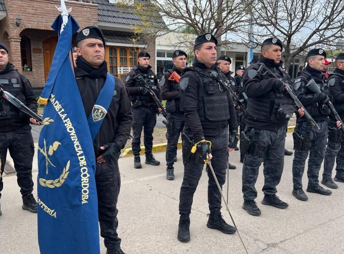 Inauguran la Base Operativa de la División Infantería en San José de la Dormida.