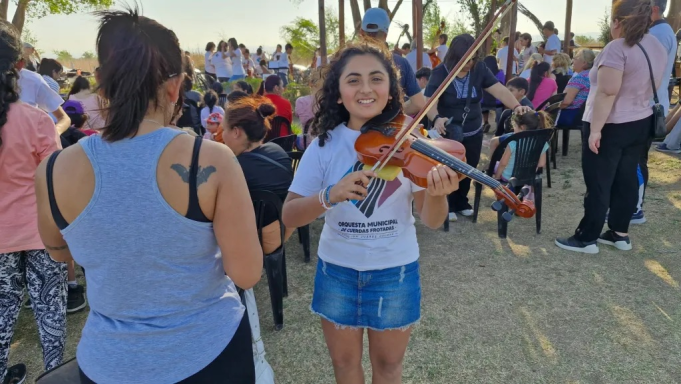 Agenda de actividades culturales en el edificio nuevo de la Legislatura.