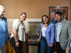 La vicegobernadora presidió la habilitación de la red gasífera en Rincón.