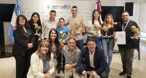 La Legislatura reconoció al equipo de Las Murciélagas, bicampeonas mundiales.