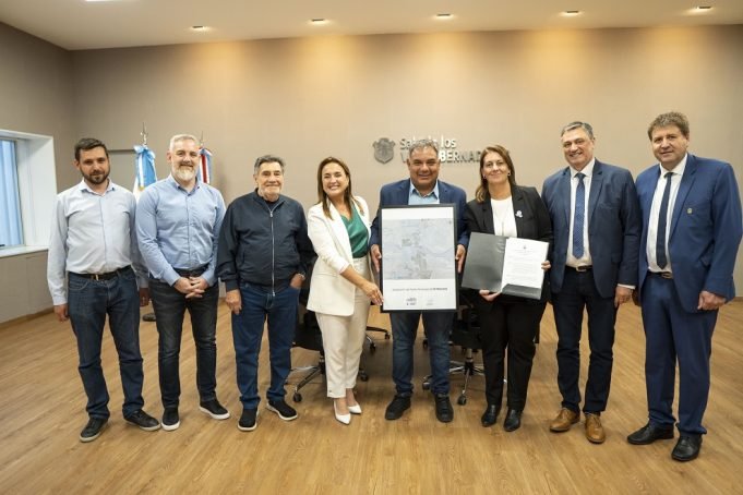 La Legislatura aprobó la ampliación de los radios urbanos de El Manzano y Las Gramillas.