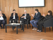 Reconocimiento legislativo a Leandro Illia por su libro “Arturo Illia, mi padre”.