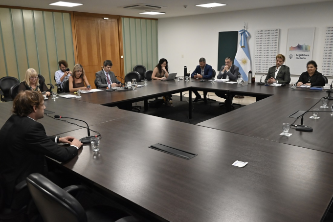 Despacho favorable de comisión para designar candidatos a distintos cargos judiciales