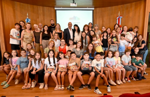 Un libro de cuentos presentado en la Legislatura transmite valores para la niñez