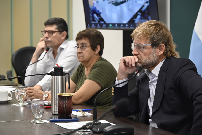 Aval de comisión para el nombramiento de fiscales de instrucción.