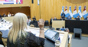 Espacios públicos deberán exhibir el paso a paso de la maniobra de Heimlich.