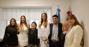 La Legislatura reconoció a Alina Akselrad, Miss Universo Argentina 2020, por su compromiso social