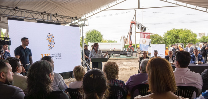 “No somos relatos, somos hechos: la educación llega para transformar la realidad de nuestros barrios”