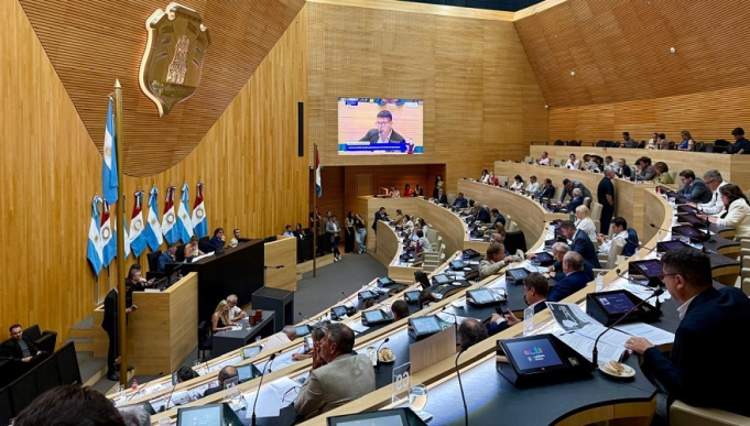 Legislatura: por ley crearán una campaña de prevención de partos prematuros por enfermedad periodontal