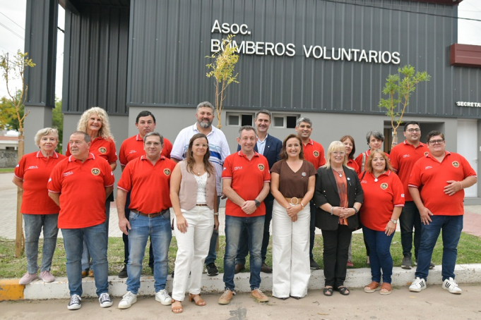 Prunotto recorrió el cuartel de Bomberos Voluntarios de General Cabrera y destacó su labor comunitaria