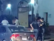 Deán Funes: Un auto chocó a otro que estaba estacionado en pleno centro.