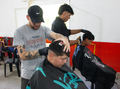 “Un corte una sonrisa” ¡Comenzó la propuesta solidaria!