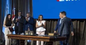 Prunotto presente en la asunción de Marcos Torres como ministro de Desarrollo Social y Promoción del Empleo