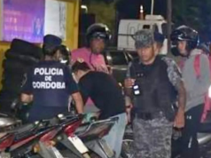 Deán Funes: Escapó de un control policial, se escondió en su casa y su mamá lo entregó.