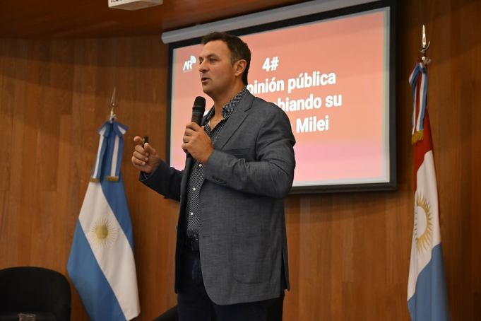 La Legislatura fue sede de la exposición “Argentina ante el nuevo ciclo político latinoamericano”
