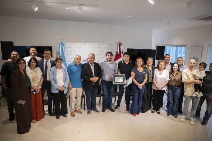 La Legislatura reconoció al músico Miguel Ángel Zelarrayán