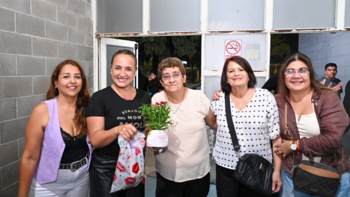 Prunotto encabezó un encuentro con mujeres y reafirmó el compromiso social del Gobierno provincial